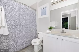 18500 Center Crest Ct, Olney, MD 20832 - Photo 33