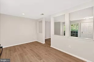 5700 Brewer House Cir, Rockville, MD 20852 - Photo 9