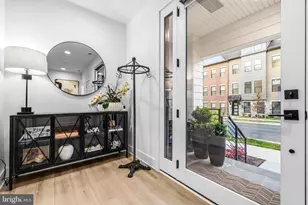 14936 Dispatch St, Rockville, MD 20850 - Photo 9