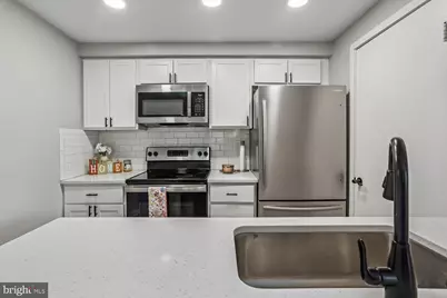 9705 Hellingly Place #62, Gaithersburg, MD 20886 - Photo 15