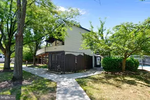 9705 Hellingly Pl, Gaithersburg, MD 20886 - Photo 25