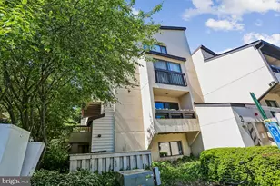 9705 Hellingly Pl, Gaithersburg, MD 20886 - Photo 1