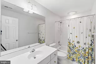 10816 Maplecrest Ln, Potomac, MD 20854 - Photo 27