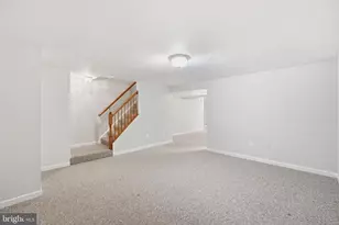 10816 Maplecrest Ln, Potomac, MD 20854 - Photo 23