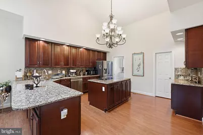 13010 Boswell Ct Court, Potomac, MD 20854 - Photo 7