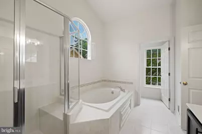845 Lake Varuna Drive, Gaithersburg, MD 20878 - Photo 27