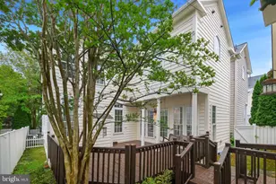 845 Lake Varuna Dr, Gaithersburg, MD 20878 - Photo 11