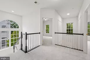 845 Lake Varuna Dr, Gaithersburg, MD 20878 - Photo 33