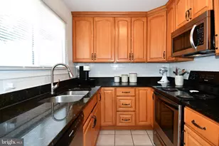 35 County Ct, Gaithersburg, MD 20878 - Photo 11