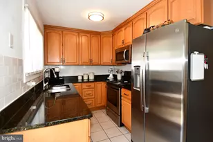 35 County Ct, Gaithersburg, MD 20878 - Photo 11