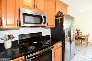 35 County Ct, Gaithersburg, MD 20878 - Photo 13