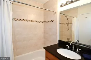 35 County Ct, Gaithersburg, MD 20878 - Photo 23