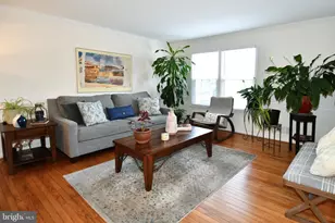 35 County Ct, Gaithersburg, MD 20878 - Photo 3