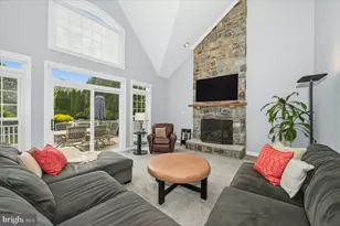 15125 Rollinmead Dr, Gaithersburg, MD 20878 - Photo 25