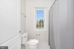 15125 Rollinmead Dr, Gaithersburg, MD 20878 - Photo 47