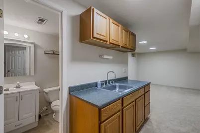 19317 Plummer Drive, Germantown, MD 20876 - Photo 33
