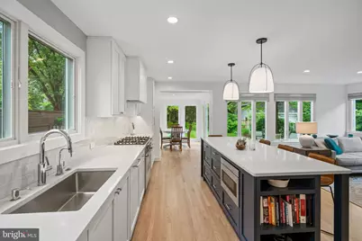 7301 Summit Avenue, Chevy Chase, MD 20815 - Photo 9