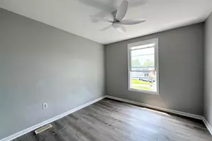 2 Cinnabar Ct, Gaithersburg, MD 20879 - Photo 15