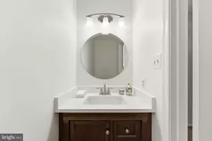 12002 Gatewater Dr, Potomac, MD 20854 - Photo 29