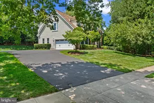 15622 Blackberry Dr, North Potomac, MD 20878 - Photo 3