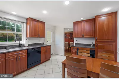 1106 Pipestem Place, Potomac, MD 20854 - Photo 9