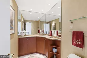 1106 Pipestem Pl, Potomac, MD 20854 - Photo 17