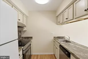 9258 Broadwater Dr, Gaithersburg, MD 20879 - Photo 9