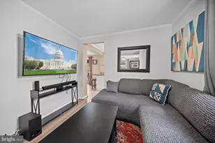 114 Charles St, Rockville, MD 20850 - Photo 23