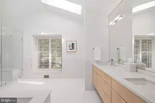 11815 Beekman Pl, Rockville, MD 20854 - Photo 27