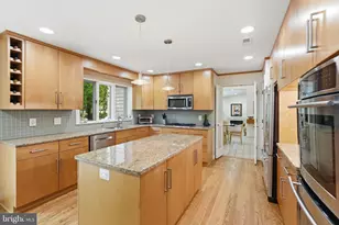 11815 Beekman Pl, Rockville, MD 20854 - Photo 17
