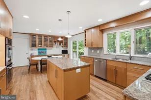 11815 Beekman Pl, Rockville, MD 20854 - Photo 17