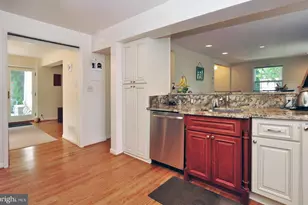 4306 Kentbury Dr, Bethesda, MD 20814 - Photo 15