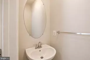 22520 Phillips St, Clarksburg, MD 20871 - Photo 17