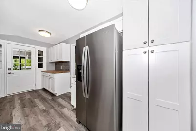 12117 Sunnyview Drive, Germantown, MD 20876 - Photo 9