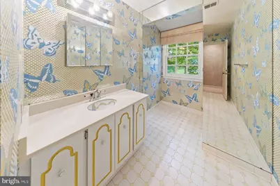 6605 Kenhill Road, Bethesda, MD 20817 - Photo 17
