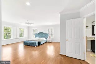 24604 Cutsail Dr, Damascus, MD 20872 - Photo 9