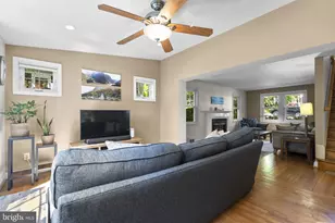 213 Crestmoor Cir, Silver Spring, MD 20901 - Photo 7