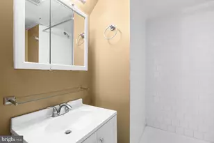 213 Crestmoor Cir, Silver Spring, MD 20901 - Photo 27