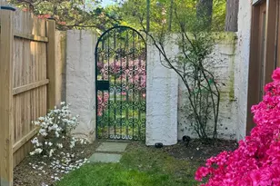 127 Hesketh St, Chevy Chase, MD 20815 - Photo 3