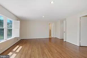 1429 Longhill Dr, Rockville, MD 20854 - Photo 37