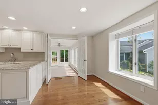 1429 Longhill Dr, Rockville, MD 20854 - Photo 15