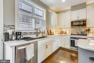 8052 Red Hook, Rockville, MD 20855 - Photo 3