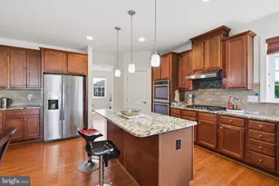 17511 Toboggan Ln, Rockville, MD 20855 - Photo 11