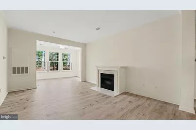 311 High Gables Drive #106, Gaithersburg, MD 20878 - Photo 5