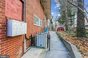 921 Prospect St, Takoma Park, MD 20912 - Photo 47