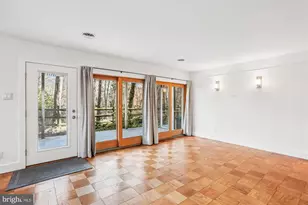 921 Prospect St, Takoma Park, MD 20912 - Photo 3