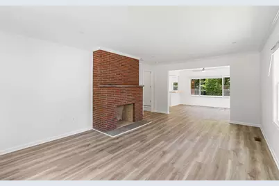 8 Oak Avenue, Gaithersburg, MD 20877 - Photo 5