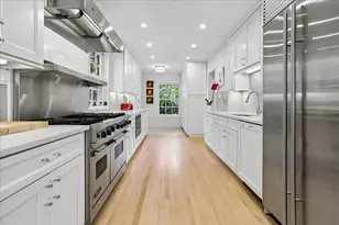 139 Hesketh St, Chevy Chase, MD 20815 - Photo 13