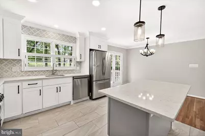 11905 Hunters Lane, Rockville, MD 20852 - Photo 17