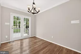 11905 Hunters Ln, Rockville, MD 20852 - Photo 13